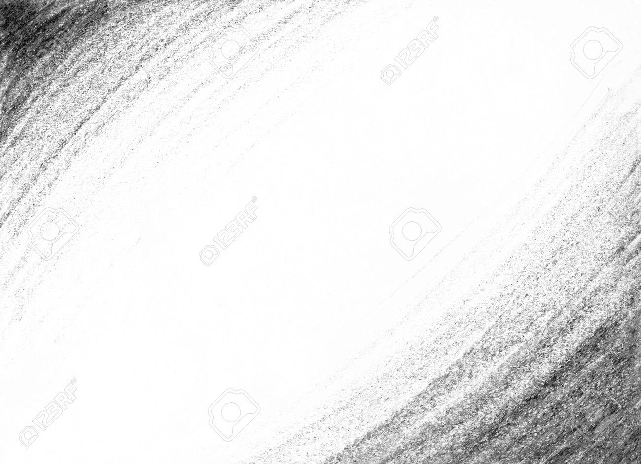 黒い色のクレヨンの手描き フリーハンド 背景 灰色のワックスの鉛筆 フレーム デザイン要素 グラデーション ブラシ グレー テクスチャ カラー 白の 背景の三角形エッジに 手描きの黒板背景 の写真素材 画像素材 Image