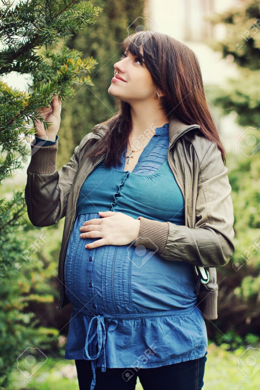 pregnant girl
