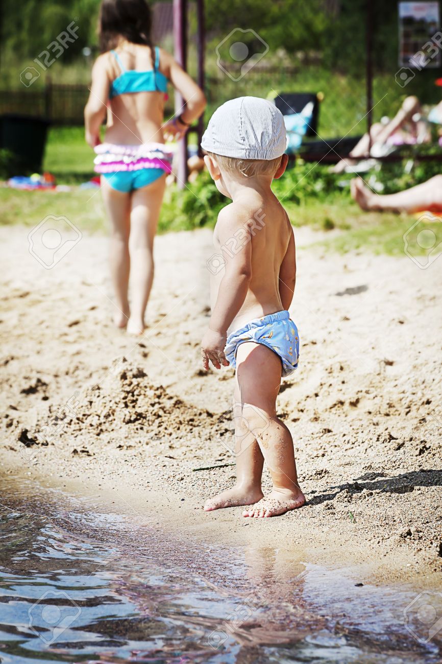 Boy Looked Back For A Sexy Girl On The Beach Stock Photo 16878398 Boy Looked Back For A Sexy Girl On The Beach Stock Photo 16878398