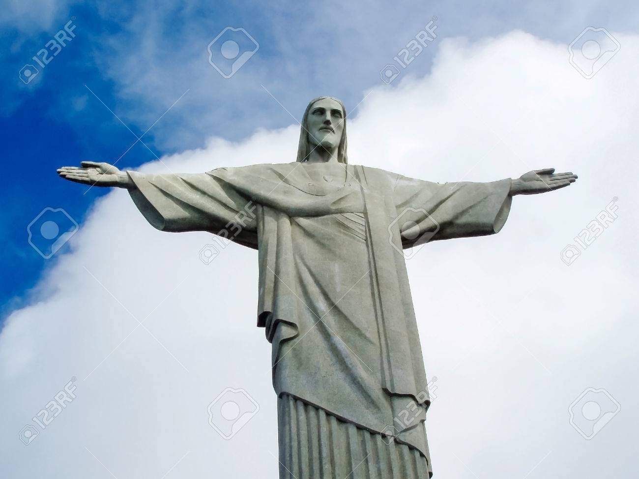 A Cerca De Cristo Redentor Una Estatua De Jesucristo En Rio De Janeiro Brasil Fotos Retratos Imagenes Y Fotografia De Archivo Libres De Derecho Image A Cerca De Cristo Redentor Una Estatua De Jesucristo En Rio De Janeiro Brasil Fotos Retratos Imagenes Y Fotografia De Archivo Libres De Derecho Image