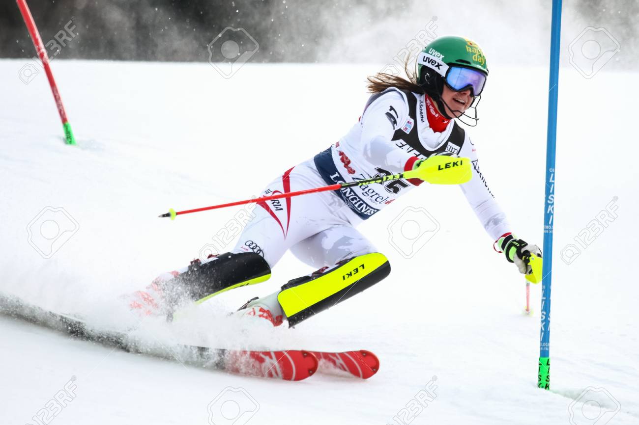 LEKI屋外での冬季アルペンスキー