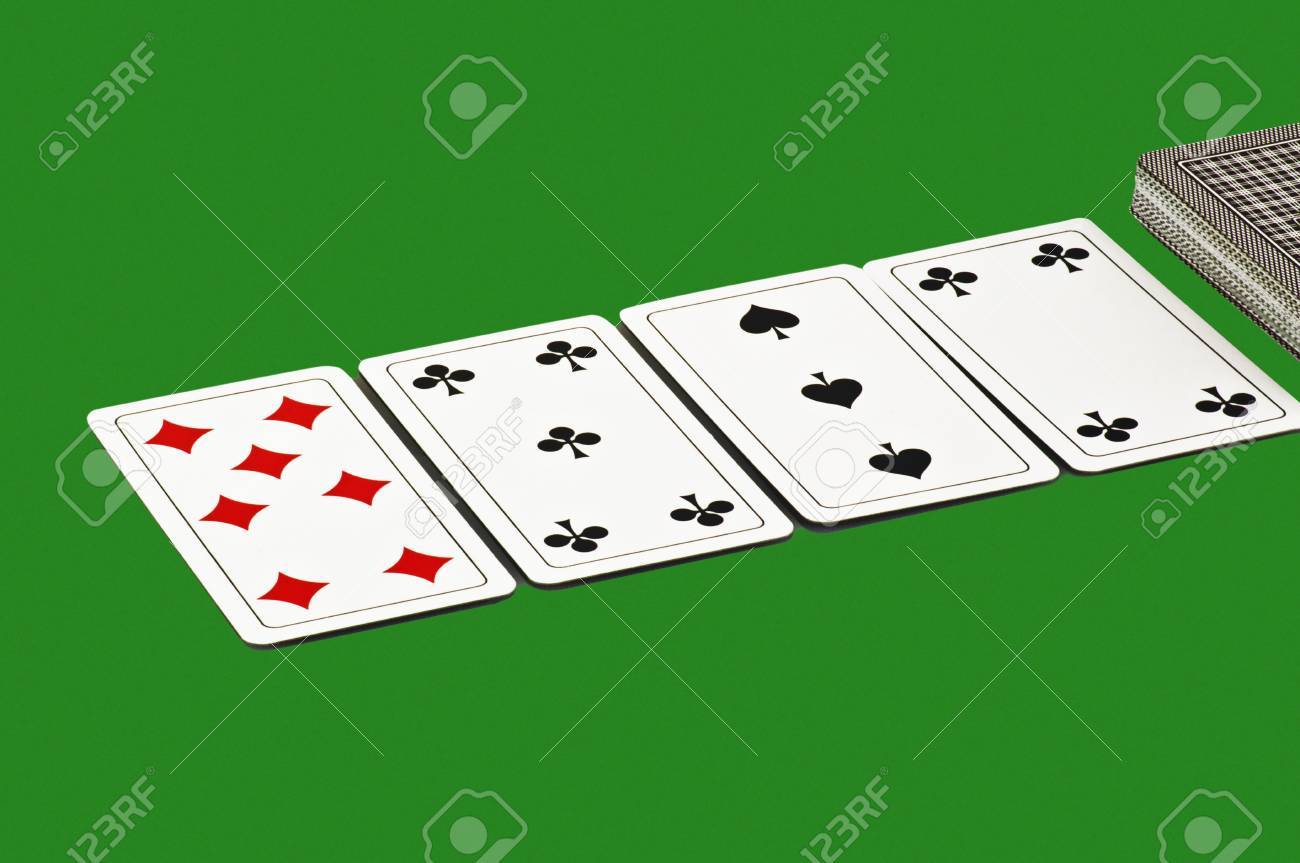 伝統的なイタリア ゲーム スコーパ用カード の写真素材 画像素材 Image 伝統的なイタリア ゲーム スコーパ用カード の写真素材 画像素材 Image