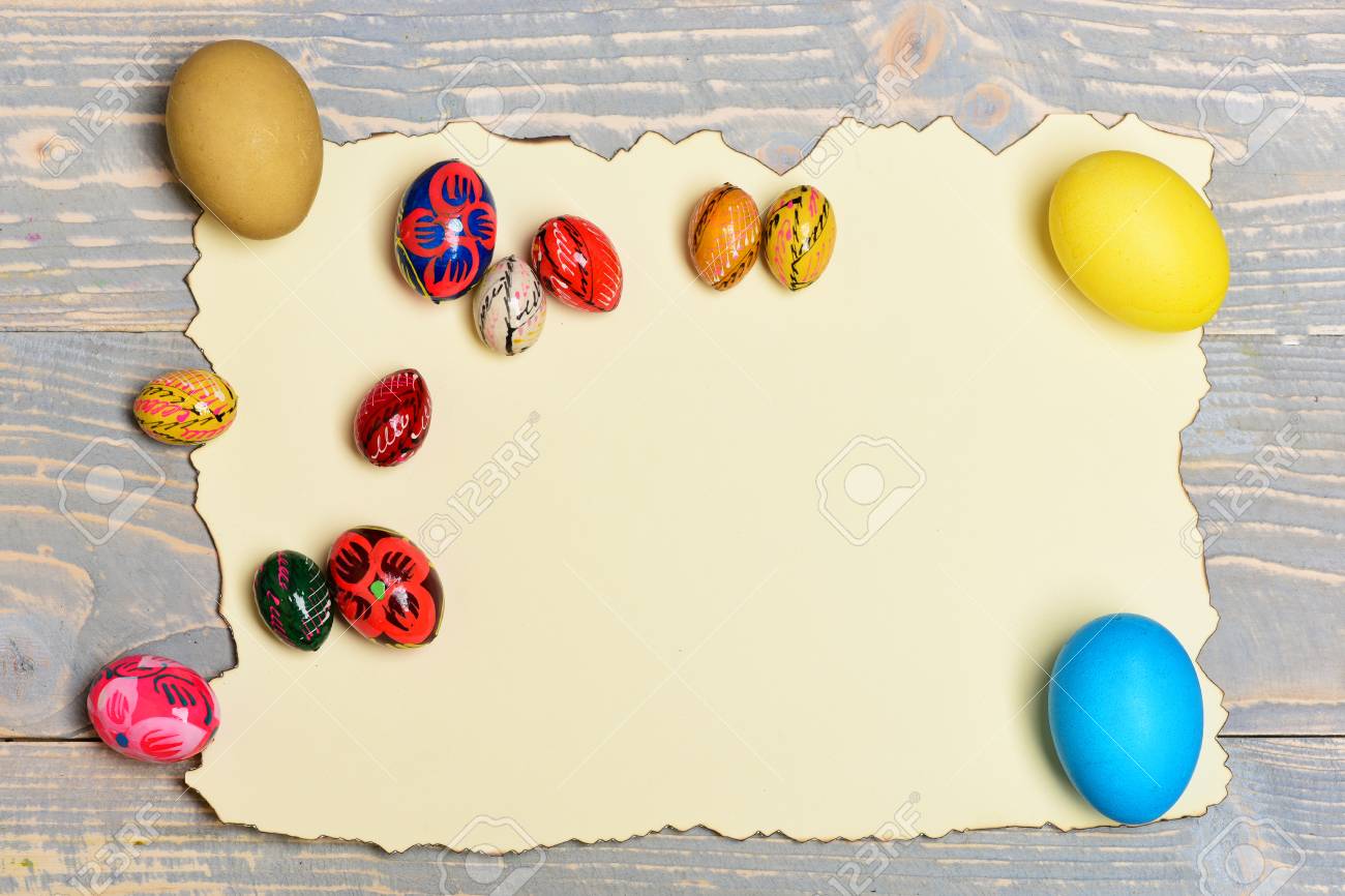 Avoir Images Ensemble De Colore Et Peint Avec Des Ornements D 39 Oeufs actualisé par