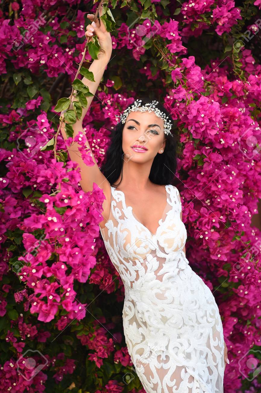 Robe Blanche Robe DÃ©bardeur Noire Mode 123 Robe Robe Portefeuille