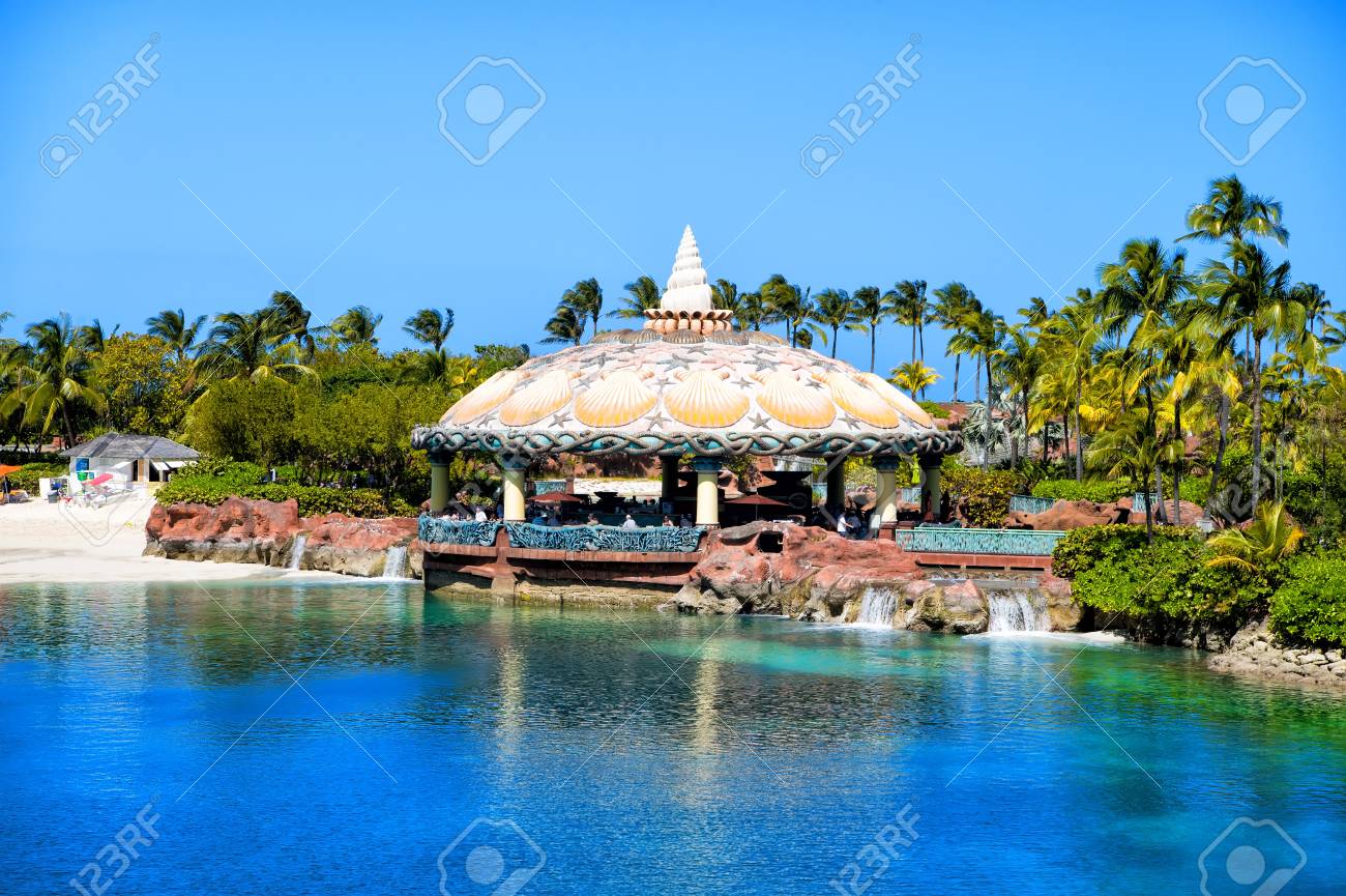lagoon bar open air