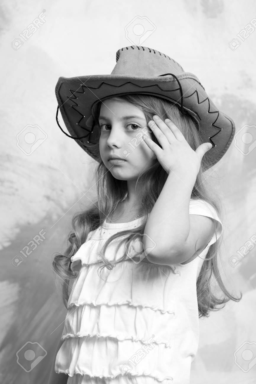 little girl cowboy hat