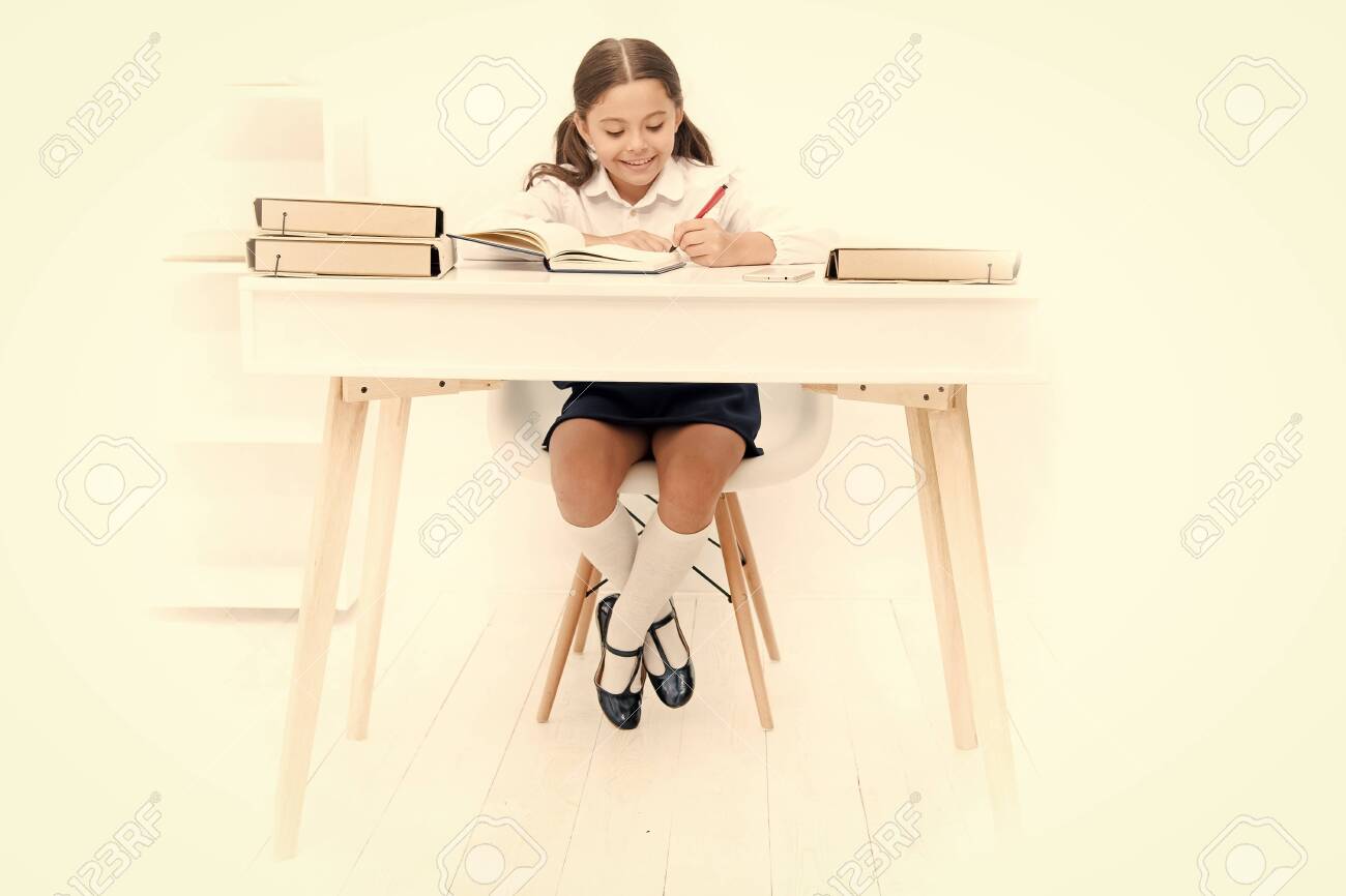 little girl study table