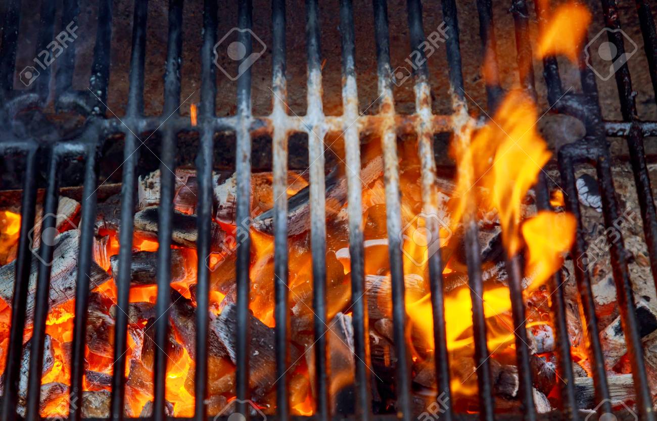 Noir Brûlé Charbon Barbecue Grille Feu Naturel Comme Arrière Noir Brûlé Charbon Barbecue Grille Feu Naturel Comme Arrière