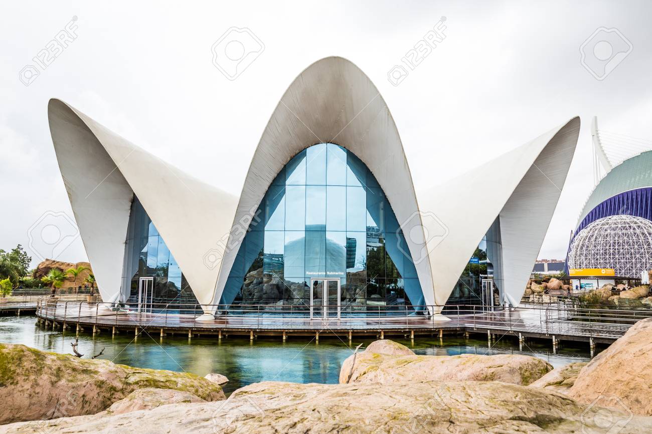 Construção De Veles E Aberturas Em Marina Valencia Espanha Foto de Stock -  Imagem de europa, povos: 237392342