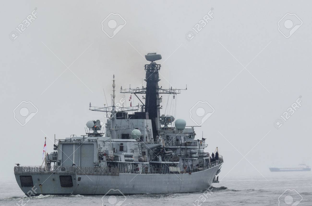 BRITISH FRIGATE - A warship on a patrol in the sea - 83093634 BRITISH FRIGATE - A warship on a patrol in the sea - 83093634