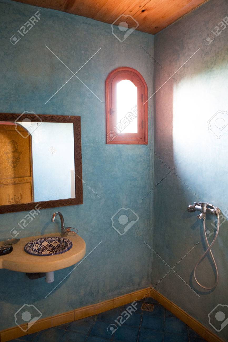 Spa D\'inspiration Marocaine, Et Salle De Bains Au Maroc. Vue De L ... Spa D\'inspiration Marocaine, Et Salle De Bains Au Maroc. Vue De L ...