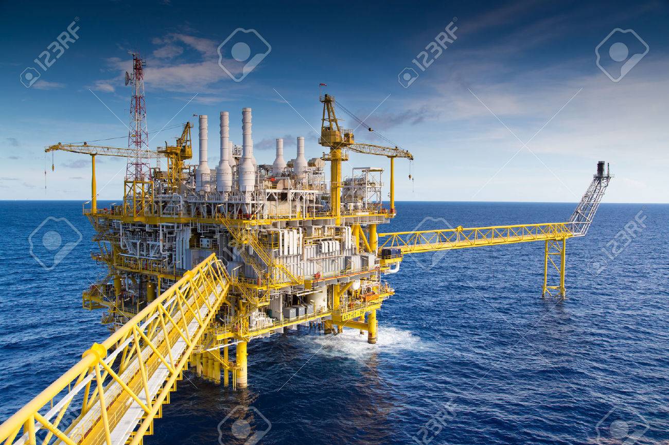 Oil and Gas processing platform that produce natural gas and condensate. - 58783430 Oil and Gas processing platform that produce natural gas and condensate. - 58783430