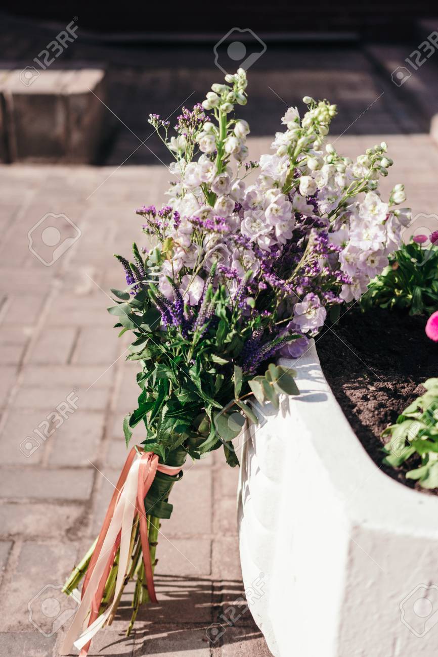 Bouquet De Fleurs Fraîches De Delphinium