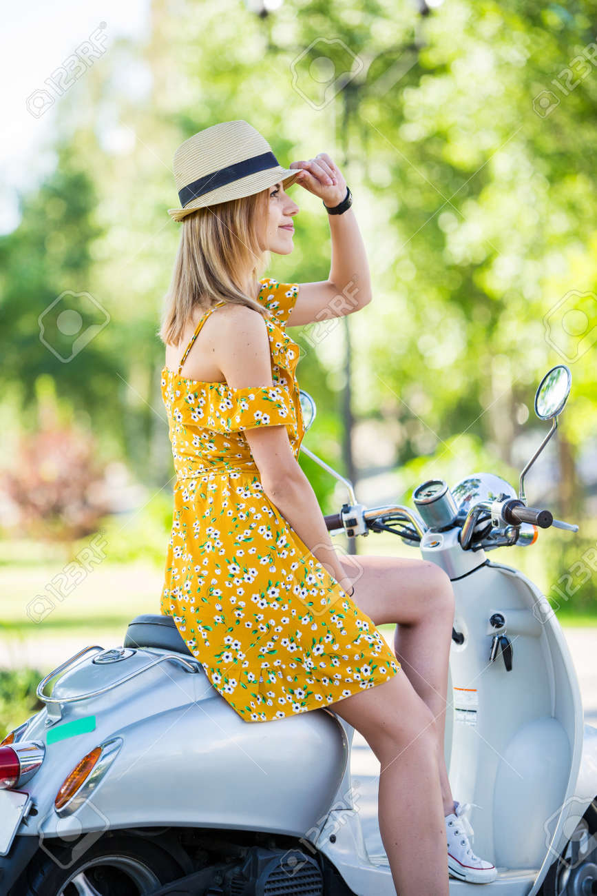 Simplifying Mornings with a Clothing Choice Board — Breezing Through, image size:867x1300