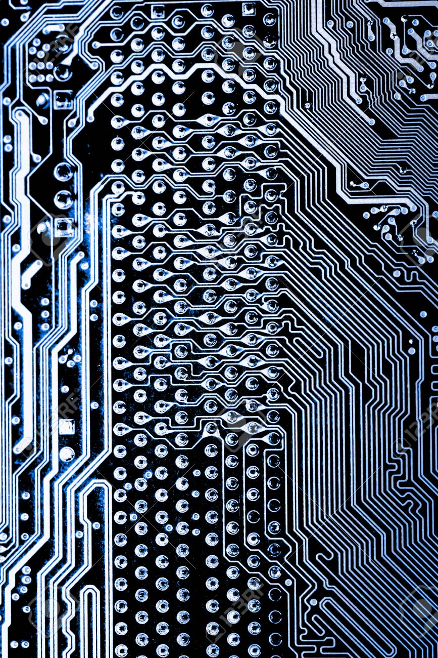 抽象は 電子回路でクローズ アップ 我々 はコンピューターの重要な背景となるマザーボードの技術を参照してください ロジック ボード Cpu マザーボード メインボード システム ボード マザー の写真素材 画像素材 Image