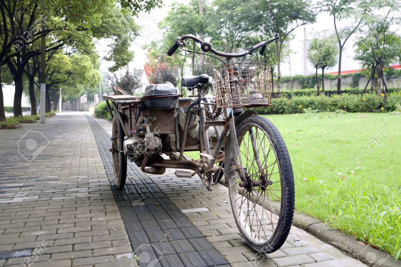 tricycle with motor