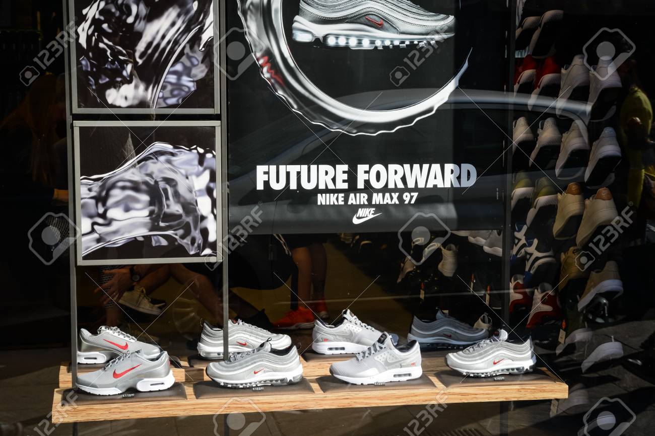 nike air max 2017 foot locker