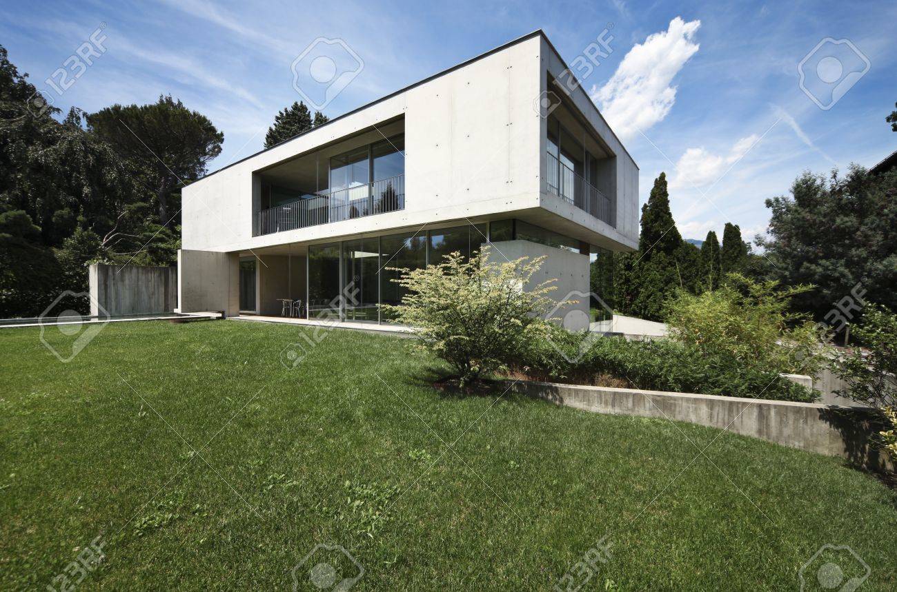 Modernes Haus Und Garten Schonheit Lizenzfreie Fotos Bilder Und Stock Fotografie Image 21018597