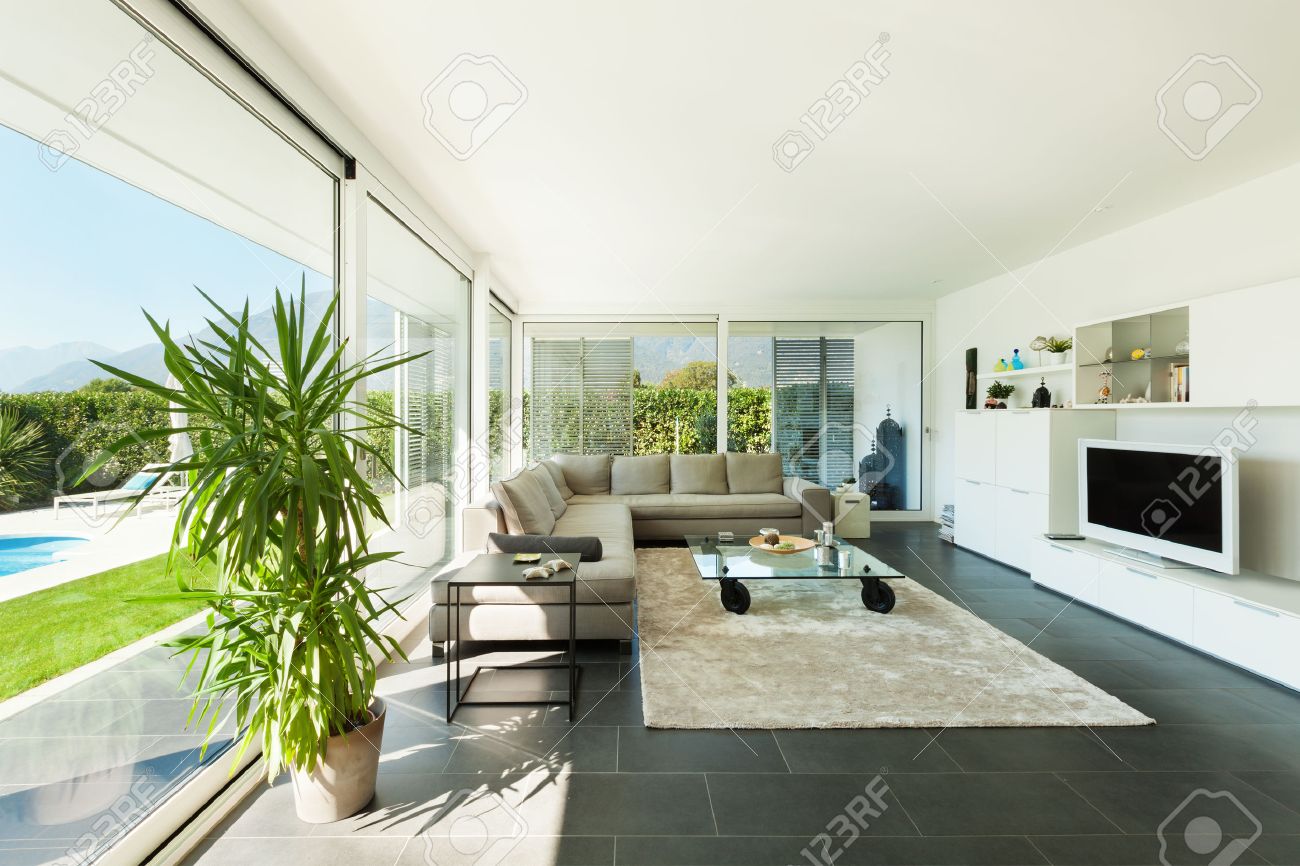 Villa Moderne, Intérieur, Belle Pièce à Vivre Banque D\'Images Et ... Villa Moderne, Intérieur, Belle Pièce à Vivre Banque D\'Images Et ...