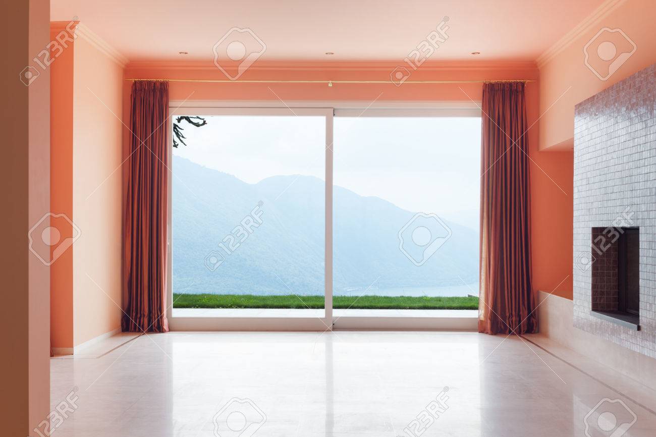 Interior, Leeres Haus, Große Wohnzimmer Mit Kamin Lizenzfreie Fotos ... Interior, Leeres Haus, Große Wohnzimmer Mit Kamin Lizenzfreie Fotos ...