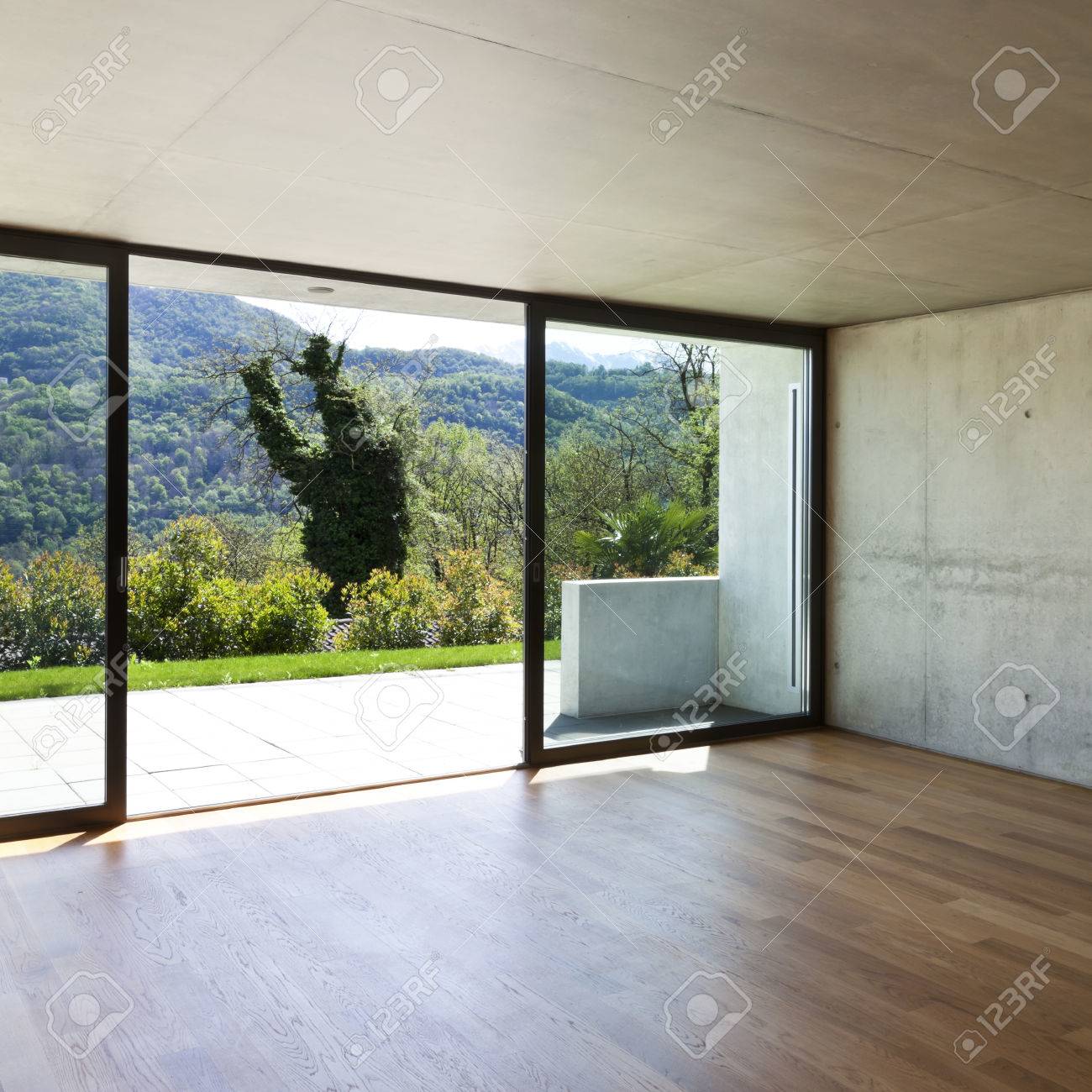 Maison Moderne En Béton Plancher De Bois Franc Grande Fenêtre