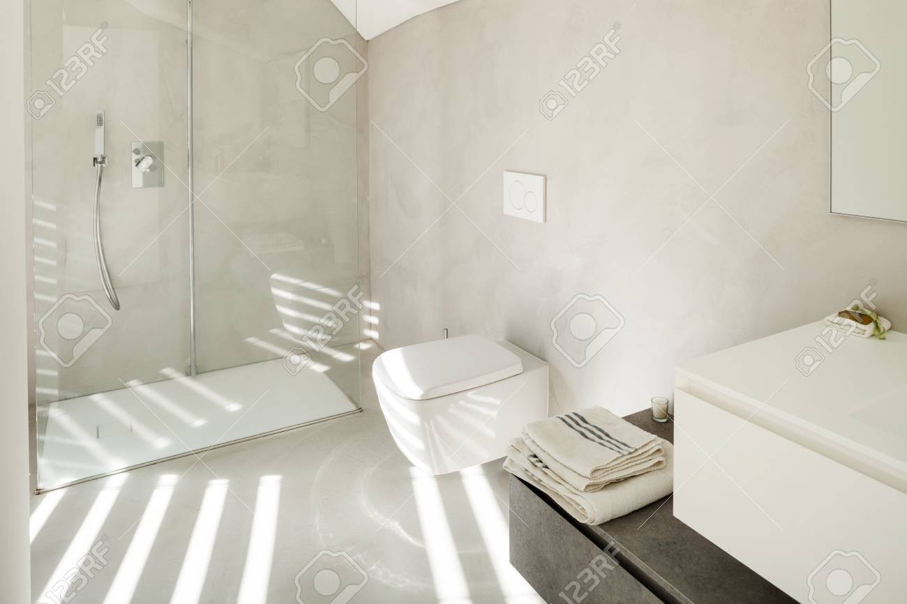 Architektur, Innenraum Eines Modernen Hauses, Weiße Badezimmer ... Architektur, Innenraum Eines Modernen Hauses, Weiße Badezimmer ...