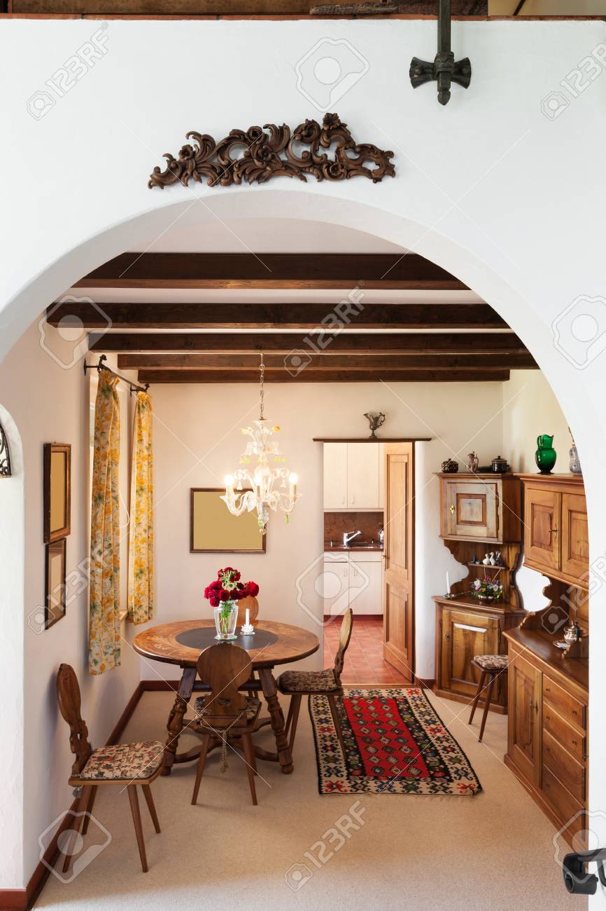 Interior De La Casa Vieja, Muebles Clásicos, Comedor Vista Fotos ... Interior De La Casa Vieja, Muebles Clásicos, Comedor Vista Fotos ...