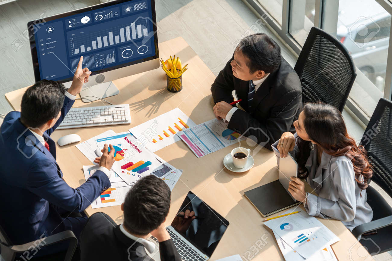 Display business. Lg display. Компьютеры в будущем. Lg signage пульт. Стенд настенный.