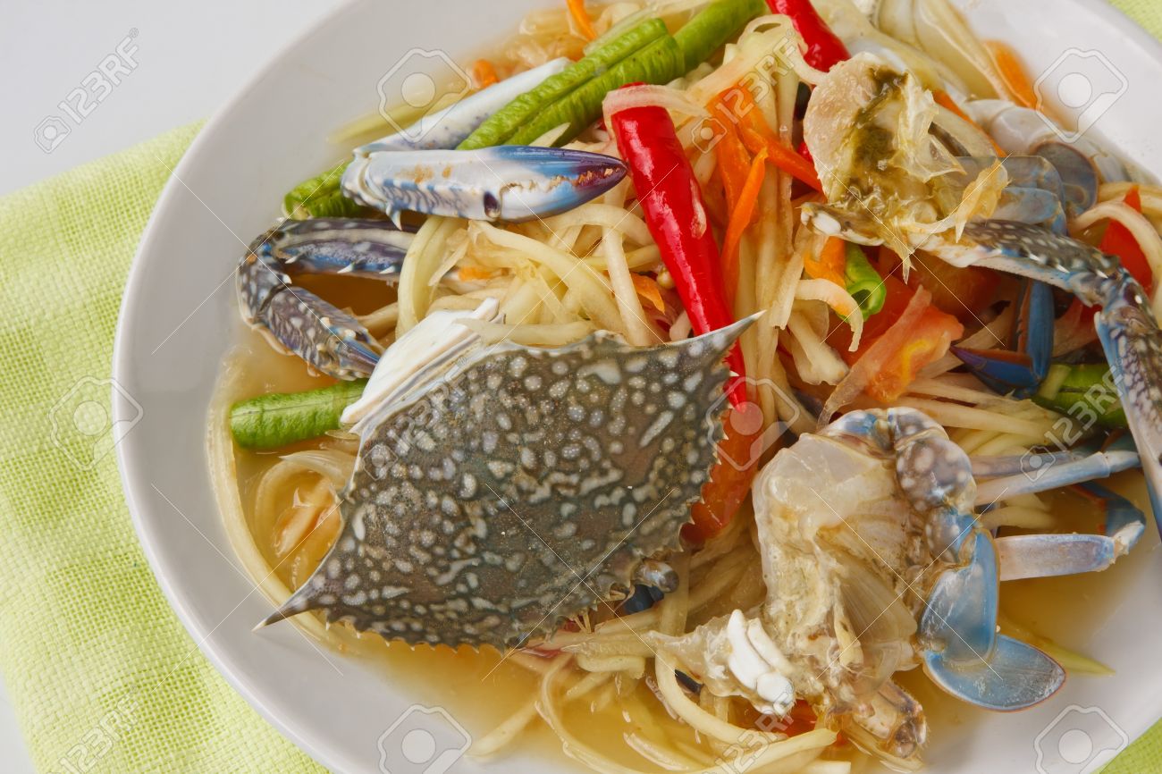 タイの人気のある料理 スパイシーな青パパイヤのサラダ生青カニ の写真素材 画像素材 Image タイの人気のある料理 スパイシーな青パパイヤのサラダ生青カニ の写真素材 画像素材 Image