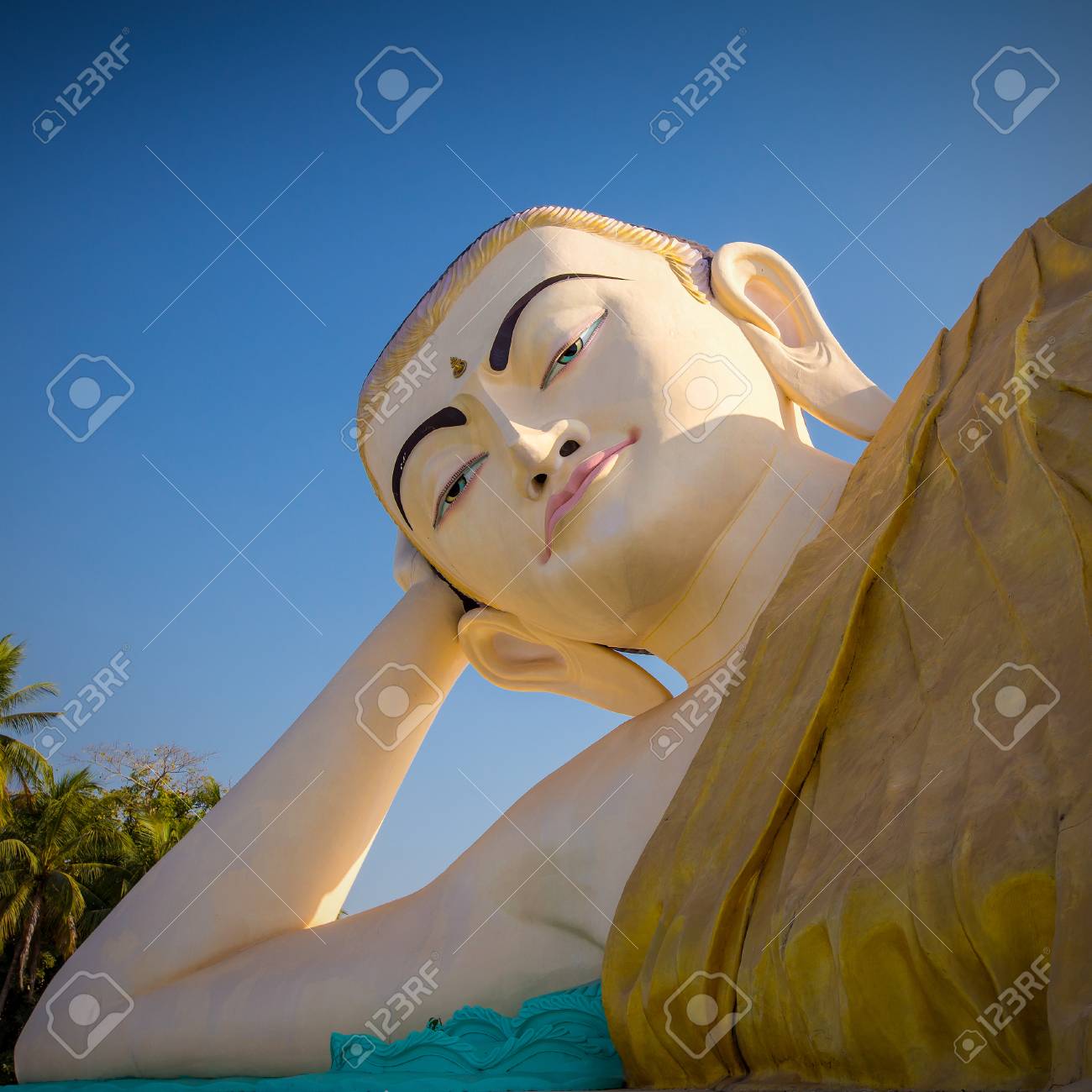 高僧の木像　ミャンマー IMG_3402.jpg?1689137509