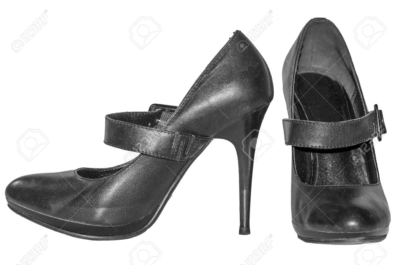 des chaussures noires