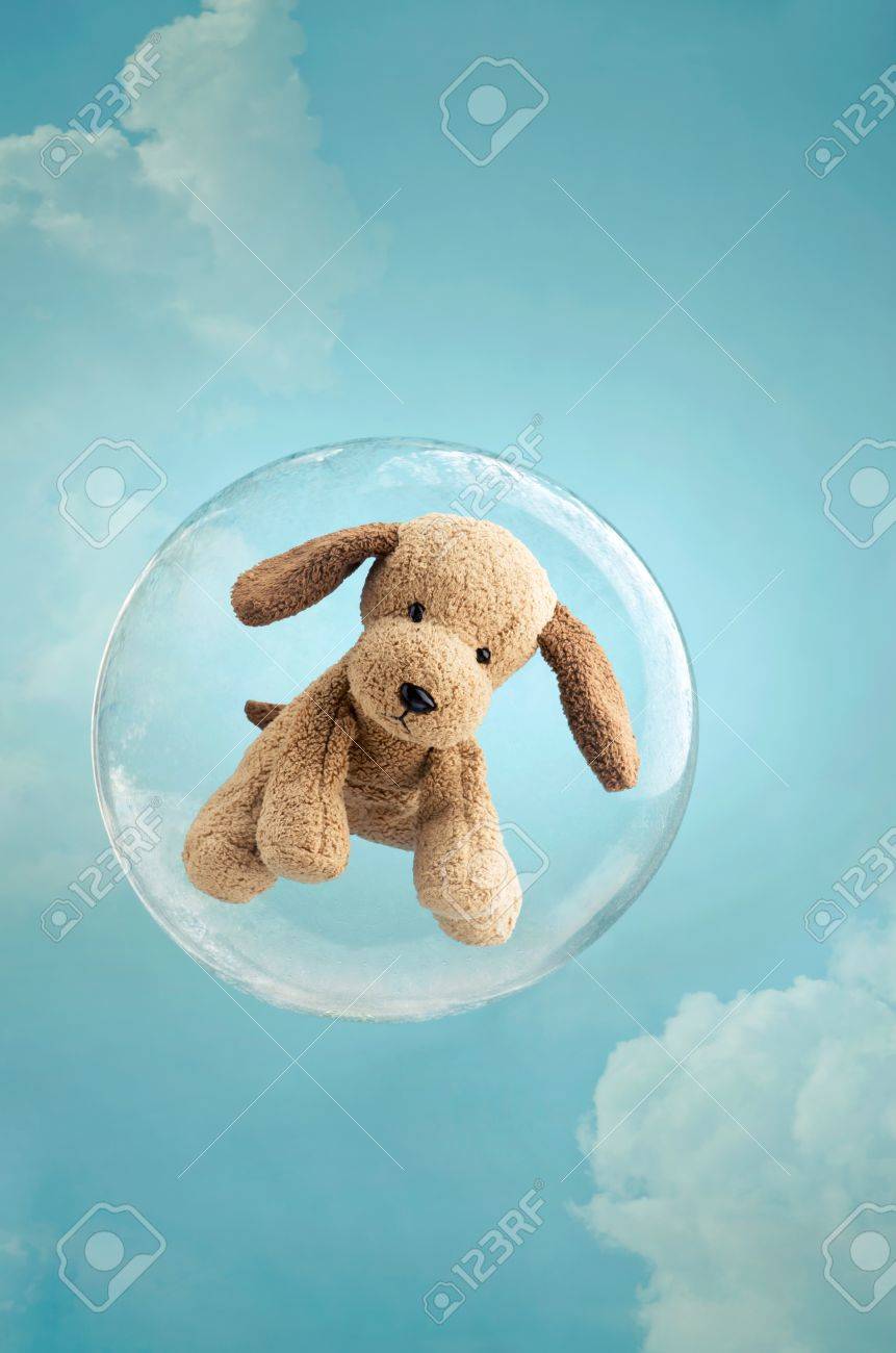 子供の頃の夢 空にシャボン玉に浮かぶかわいい子犬グッズ の写真素材 画像素材 Image 子供の頃の夢 空にシャボン玉に浮かぶかわいい子犬グッズ の写真素材 画像素材 Image
