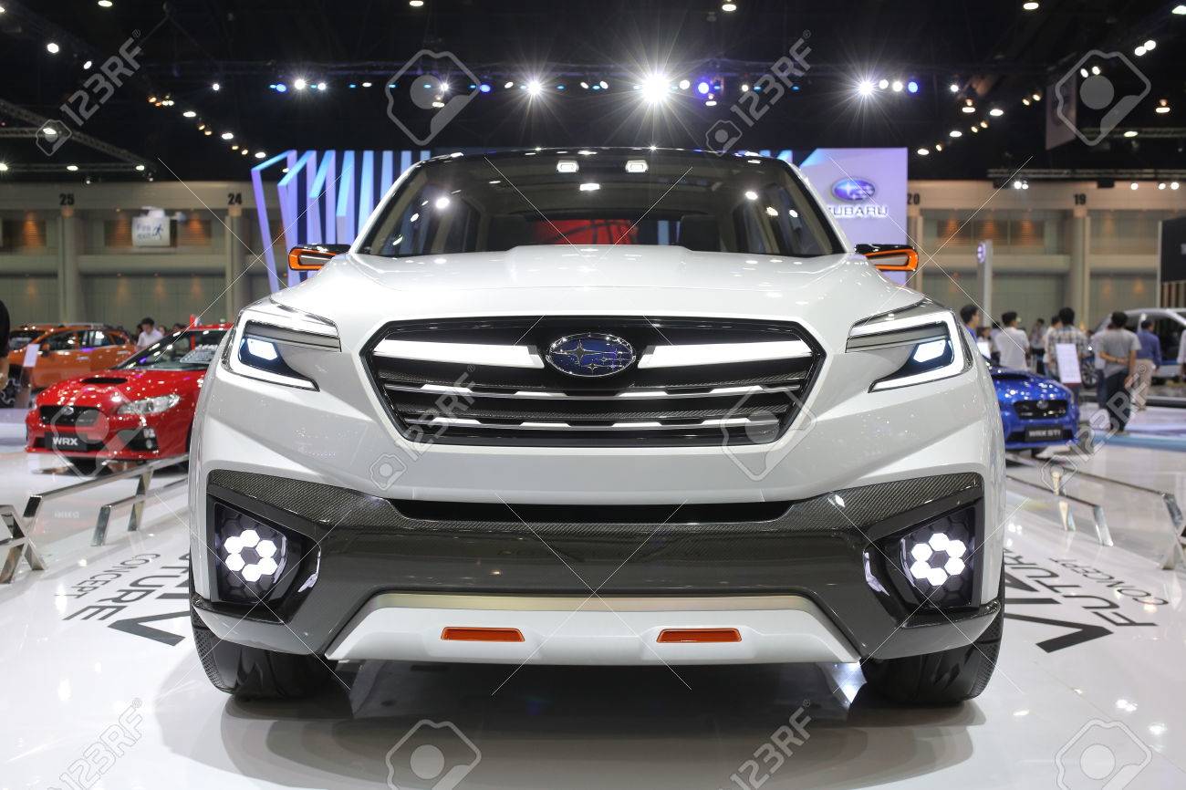 37 バンコク国際タイ モーター ショー 16 年 16 年 3 月 26 日にタイのバンコクで 白い車でバンコク 3 月 31 日 スバル フォレスター 2 0 Xt の写真素材 画像素材 Image