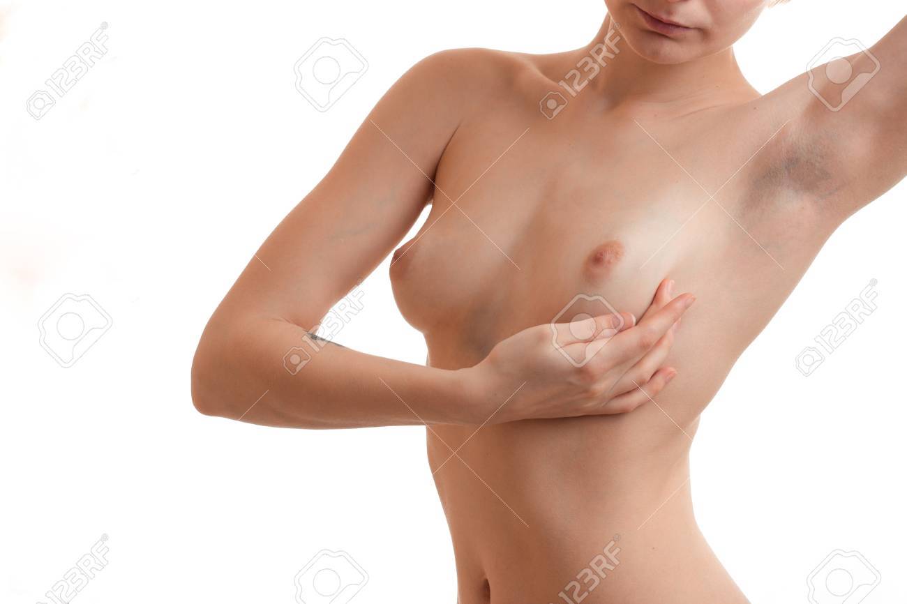 Jeune Femme Nue Toucher Ses Seins Isolés Sur Fond Blanc Banque DImages et  Photos Libres De Droits. Image 78907229