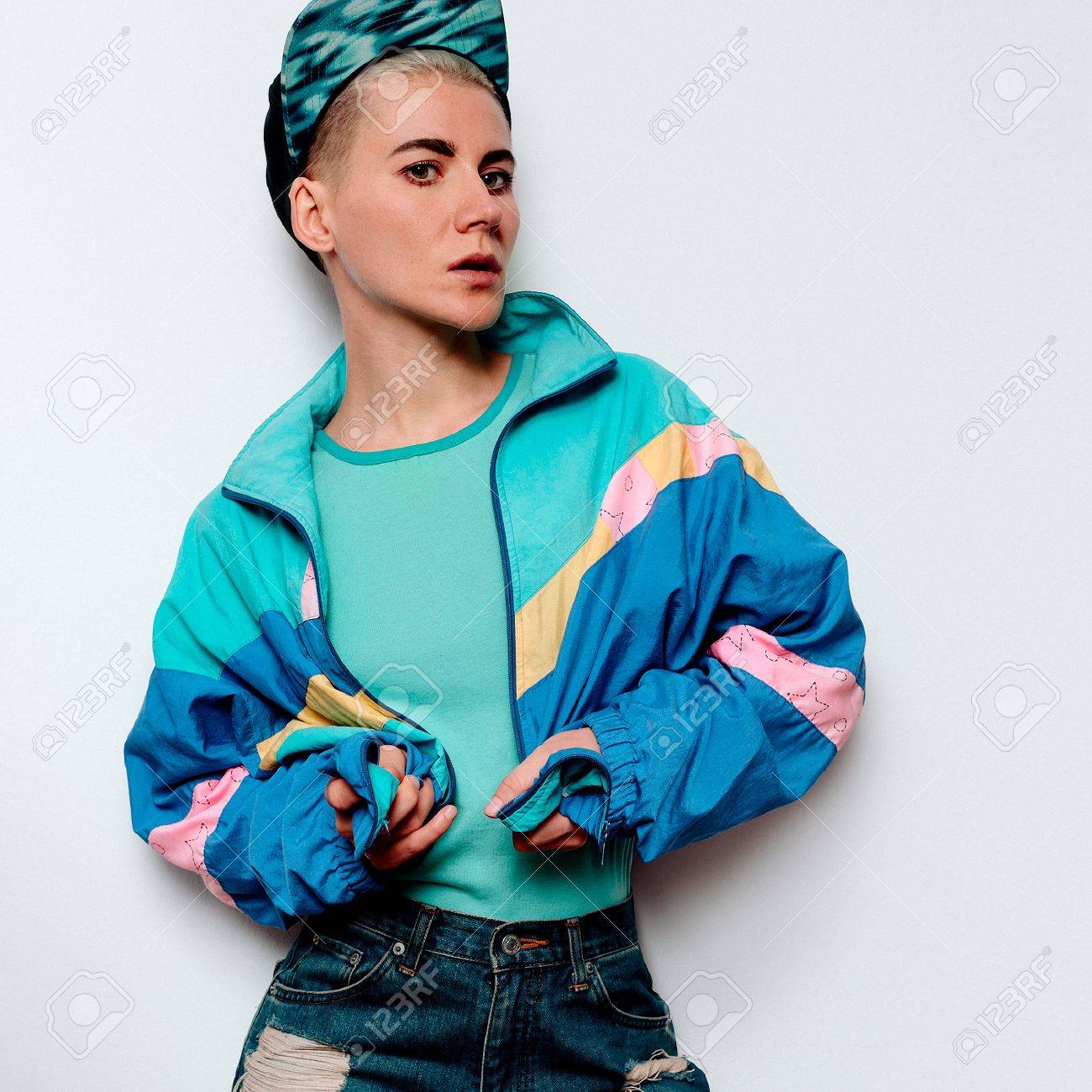 vintage windbreaker outfit