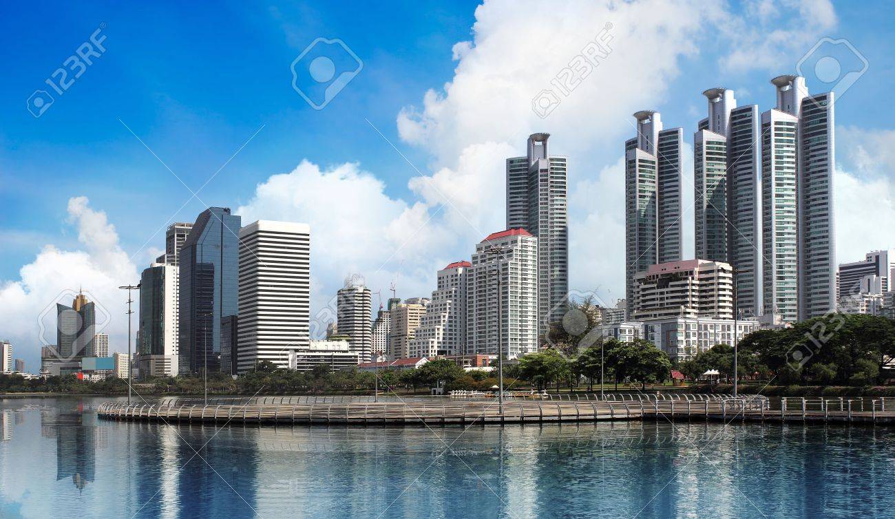 Panoramc picture Bangkok downtown skyscrapers on sunset View from park - 16615663 Panoramc picture Bangkok downtown skyscrapers on sunset View from park - 16615663