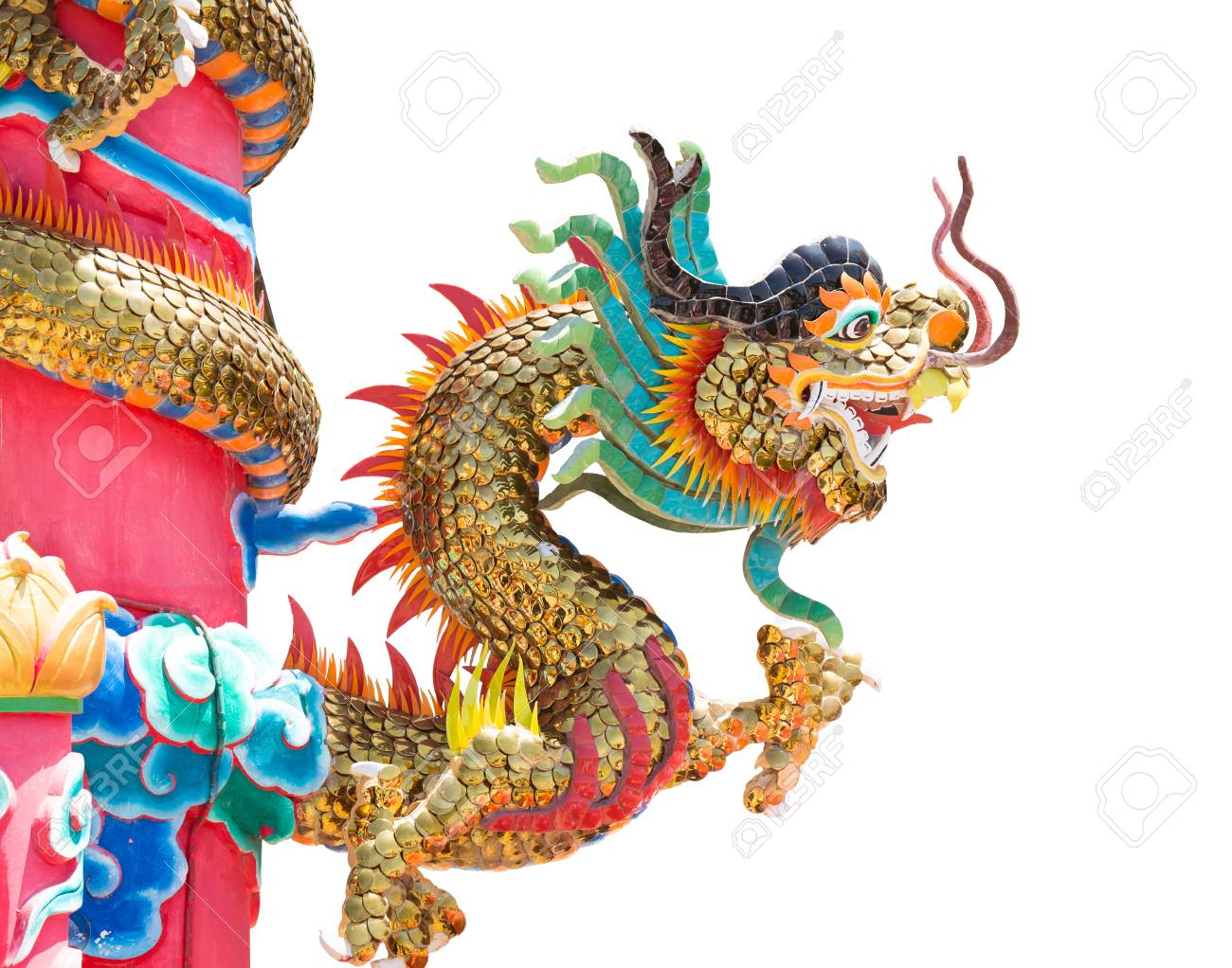 ポール タイの美しい白い背景の上に目立つようにドラゴンに黄金竜の像 の写真素材 画像素材 Image