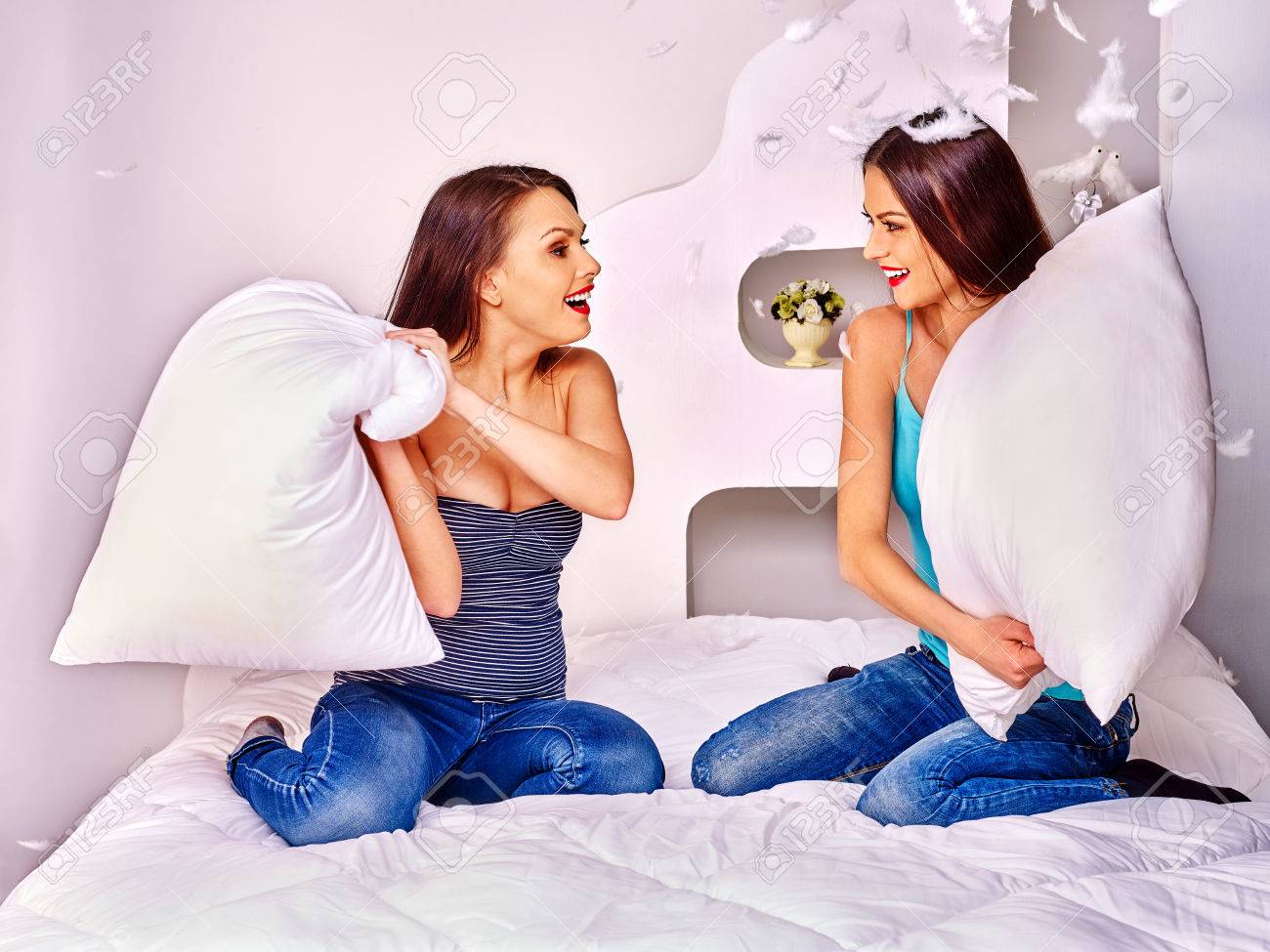 Әйелдердің қышыған порно видеолары Шешен қыздарымен порно секс