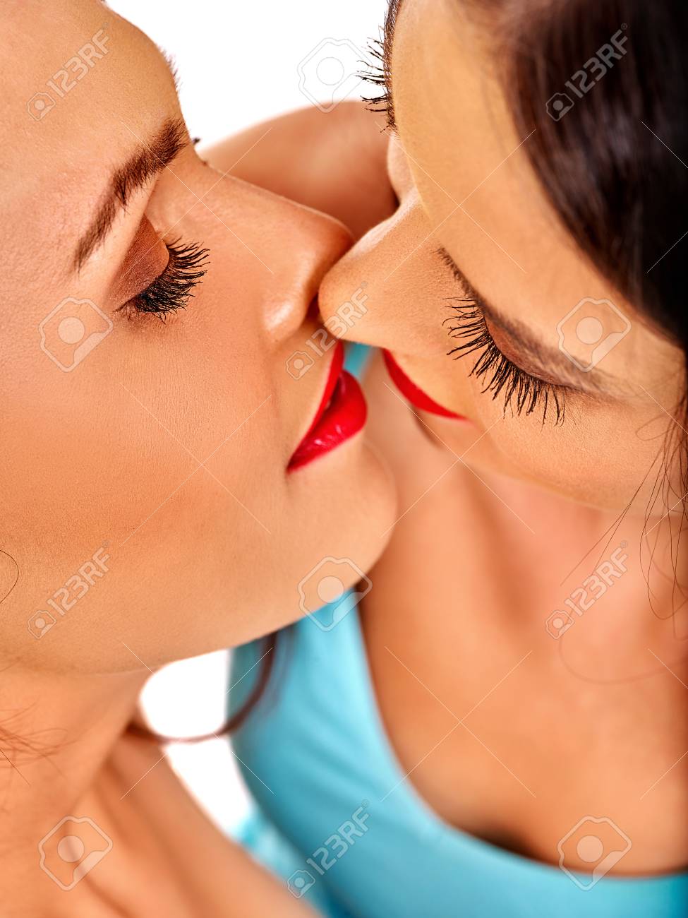 Lesbians Hot Kiss On Bed Lesbians Hot Kiss On Bed