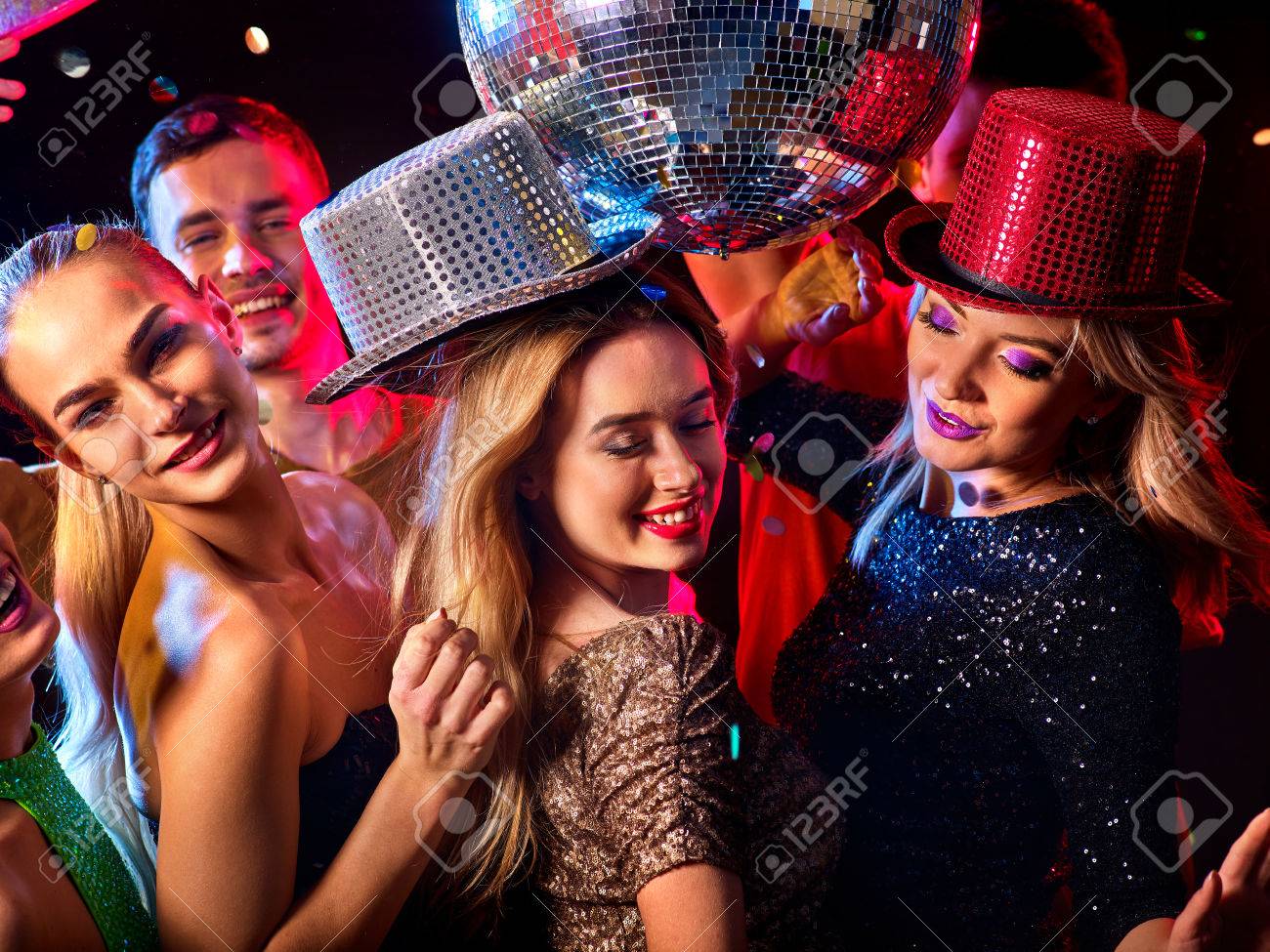 What to put on a disco for guys and girls What to put on a disco for guys and girls