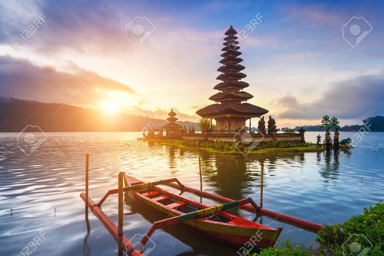 Pura Ulun Danu Bratan Temple In Bali, Indonesia. Stock Photo, Picture and  Royalty Free Image. Image 79246554., image size:1300x865
