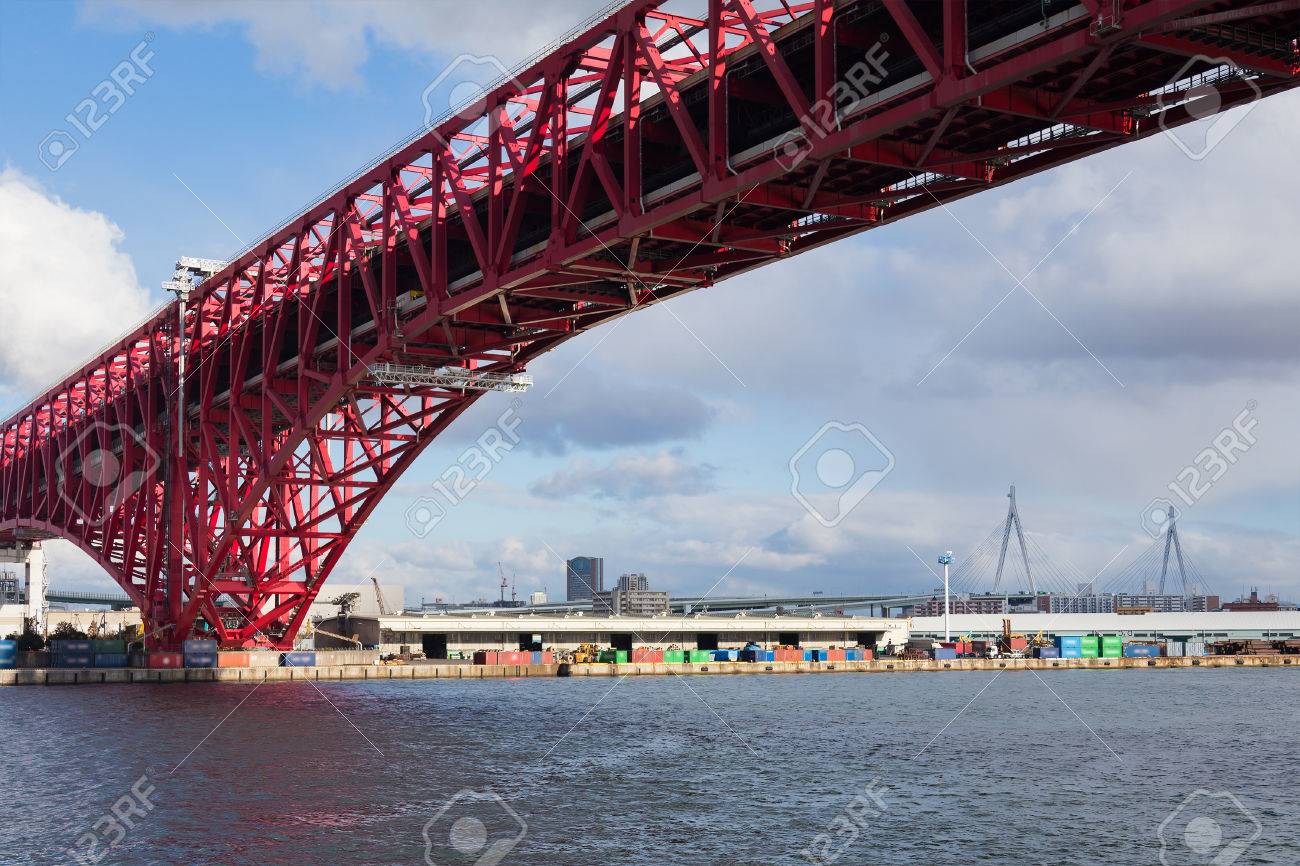 港橋ダブル デスク赤い橋は大阪の海を渡ってください の写真素材 画像素材 Image 港橋ダブル デスク赤い橋は大阪の海を渡ってください の写真素材 画像素材 Image
