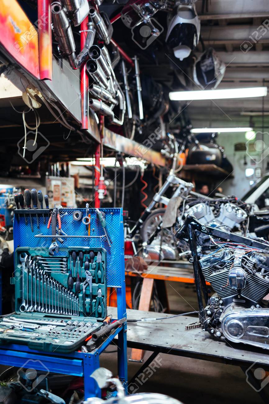 mechanics garage