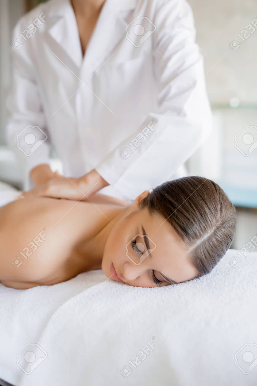 プロのマッサージ の写真素材 画像素材 Image