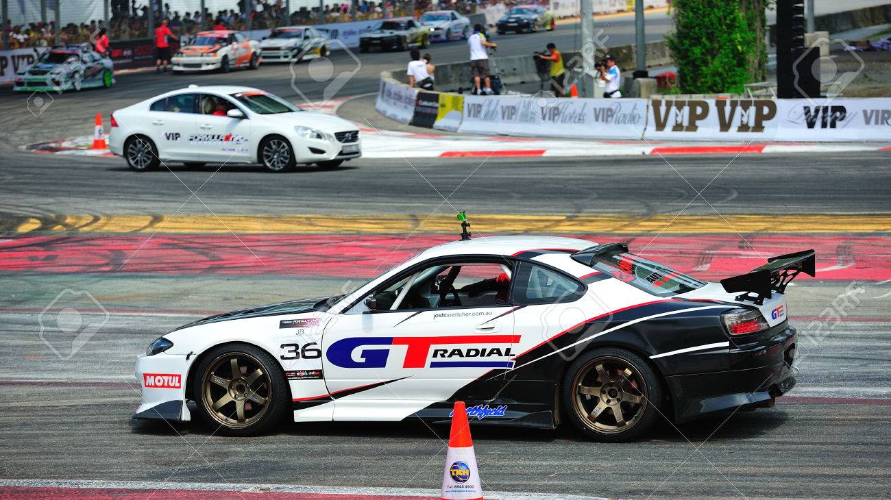 シンガポール 6 月 12 日 ジョシュ ベッチャー フォーミュラ ドリフト シンガポール 11 11 年 6 月 12 日にシンガポールの間に回路を行進します の写真素材 画像素材 Image シンガポール 6 月 12 日 ジョシュ ベッチャー フォーミュラ ドリフト シンガポール 11 11 年 6 月 12 日にシンガポールの間に回路を行進します の写真素材 画像素材 Image