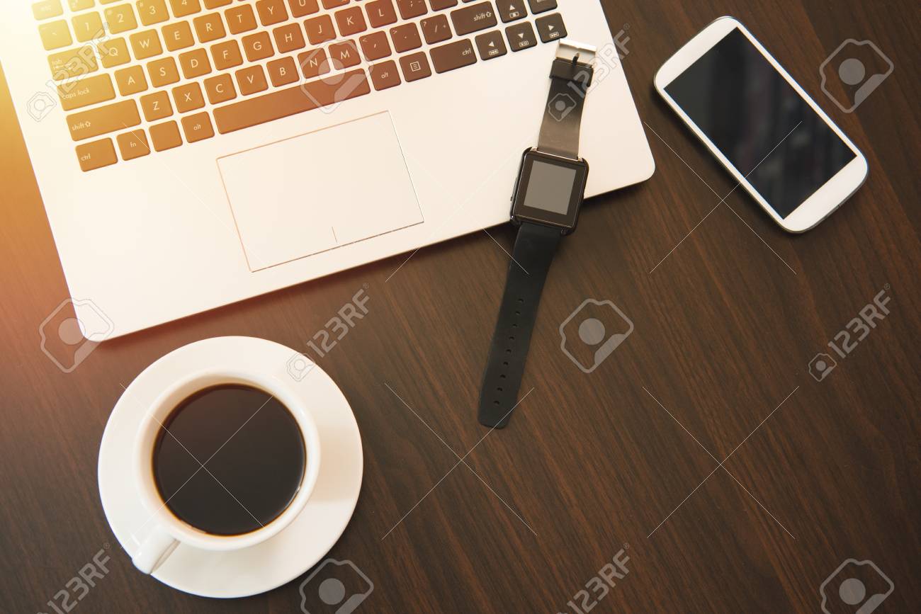 mobile phone with smartwatch