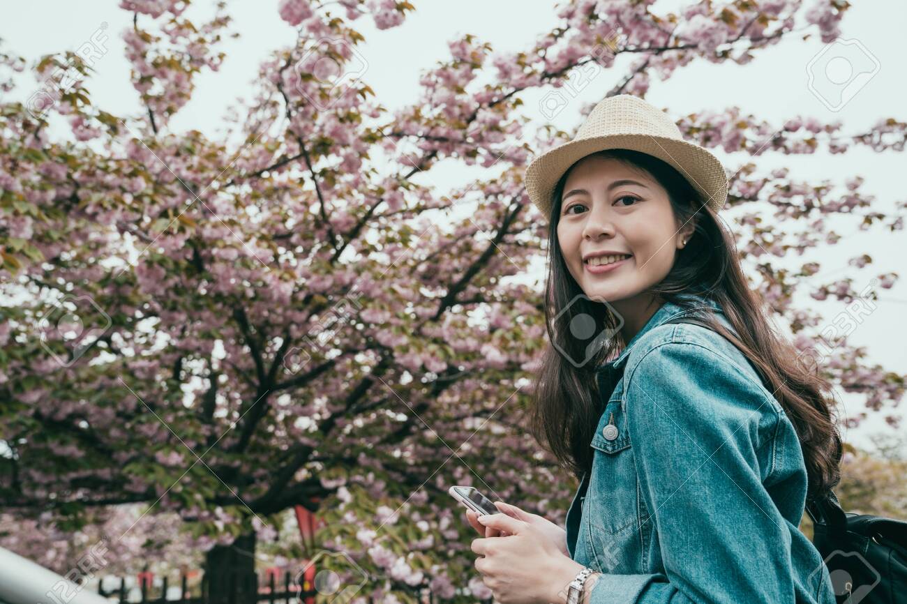 https://previews.123rf.com/images/primagefactory/primagefactory1903/primagefactory190300288/119515602-elegant-young-japanese-lady-sightseeing-sakura-outdoor-park-osaka-japan-beautiful-asian-woman-travel.jpg