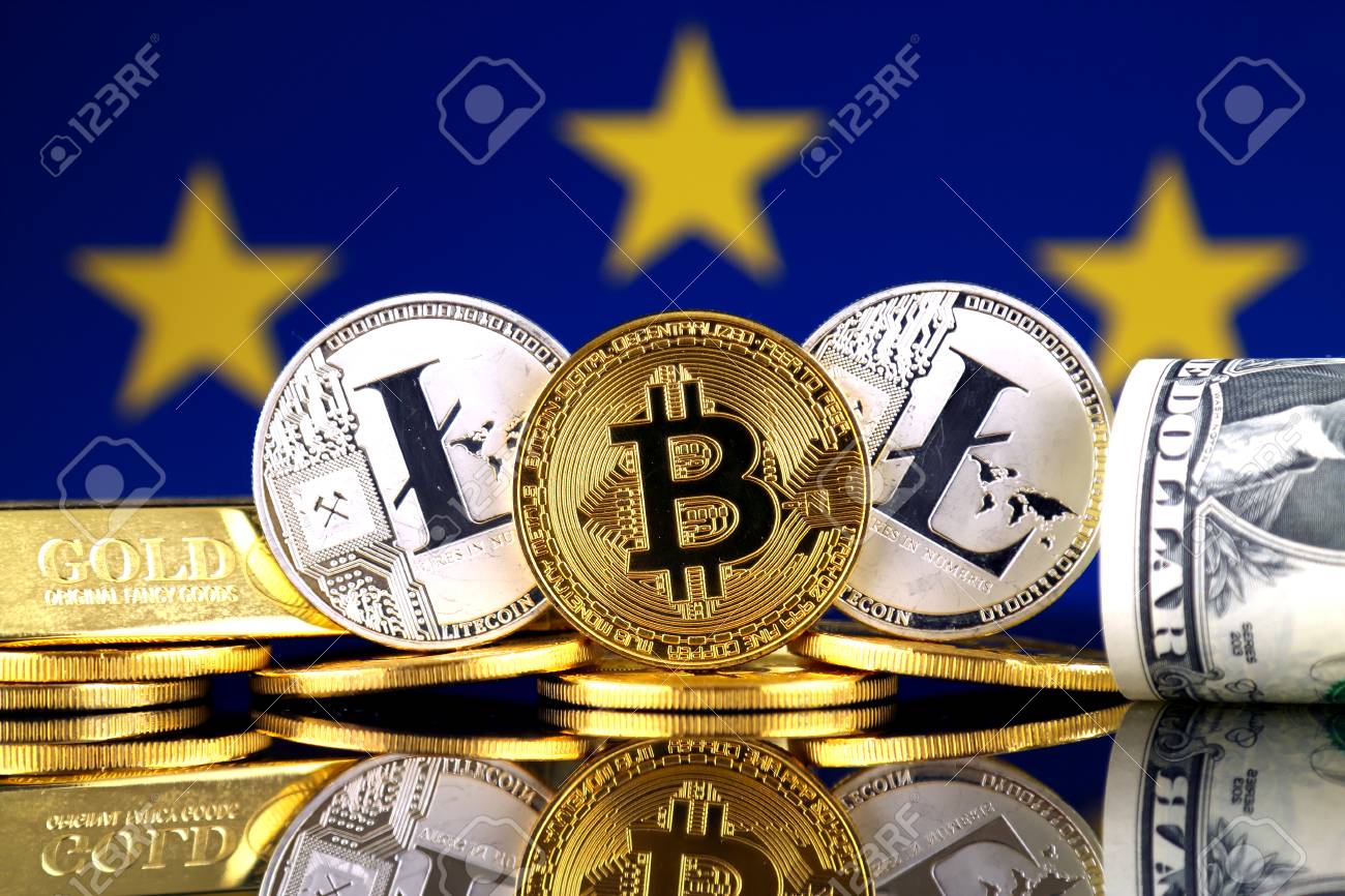 Bitcoin, Litecoin, 금, 미국 달러 및 유럽 연합 국기의 물리적 버전. Cryptocurrency, 금 및 달러에  투자자를위한 개념적 이미지. 로열티 무료 사진, 그림, 이미지 그리고 스톡포토그래피. Image 91039720