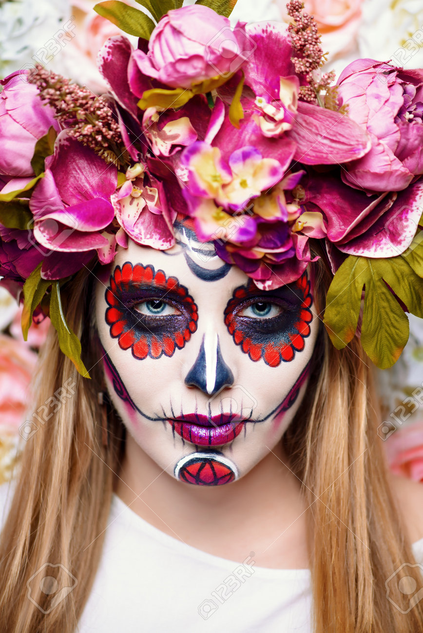 Goede Dia De Los Muertos. Day Of The Dead. Woman With Sugar Skull Makeup NR-03