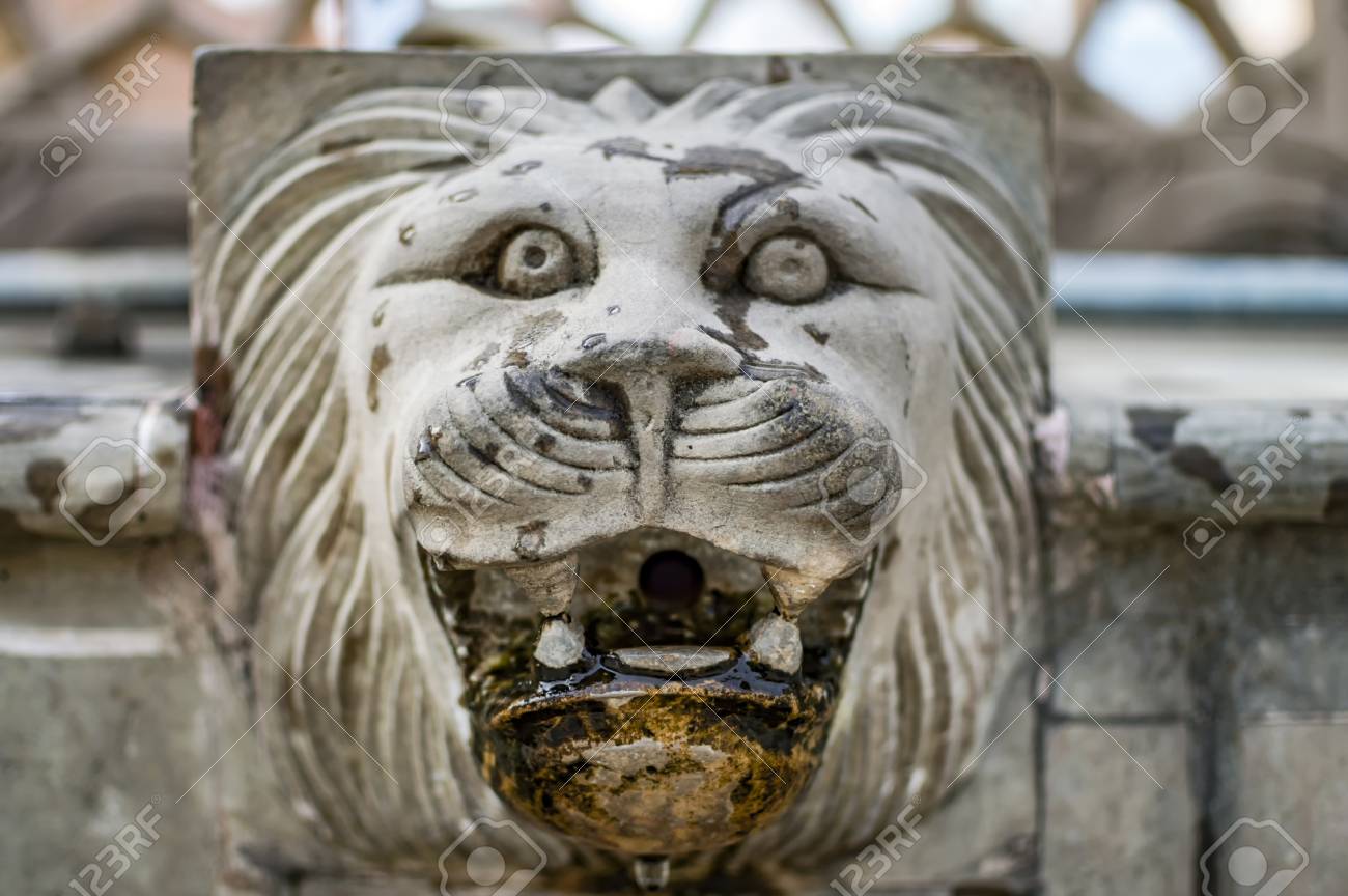 アンティークイタリア製ライオン水栓